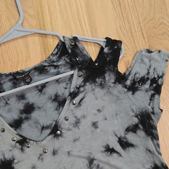 Rock & Republic Tie Dye Cold Shoulder Top Size L/XL - Picture 3 of 5